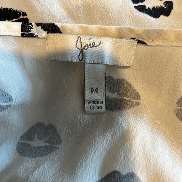 Tank Top 👄 - Picture 3 of 3